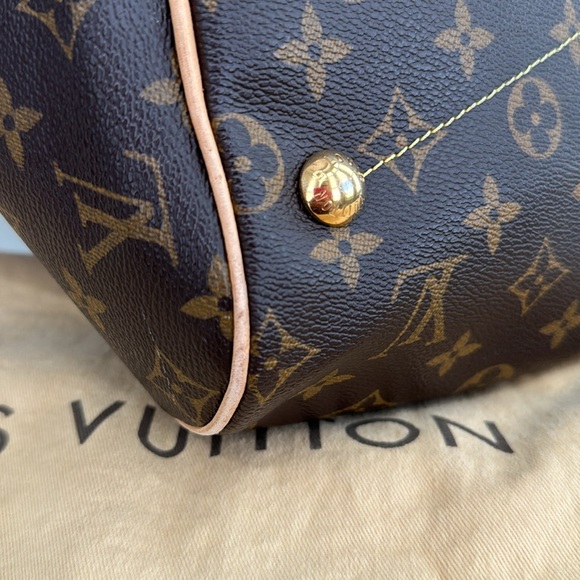 Louis Vuitton Tivoli GM bag - Picture 11 of 16